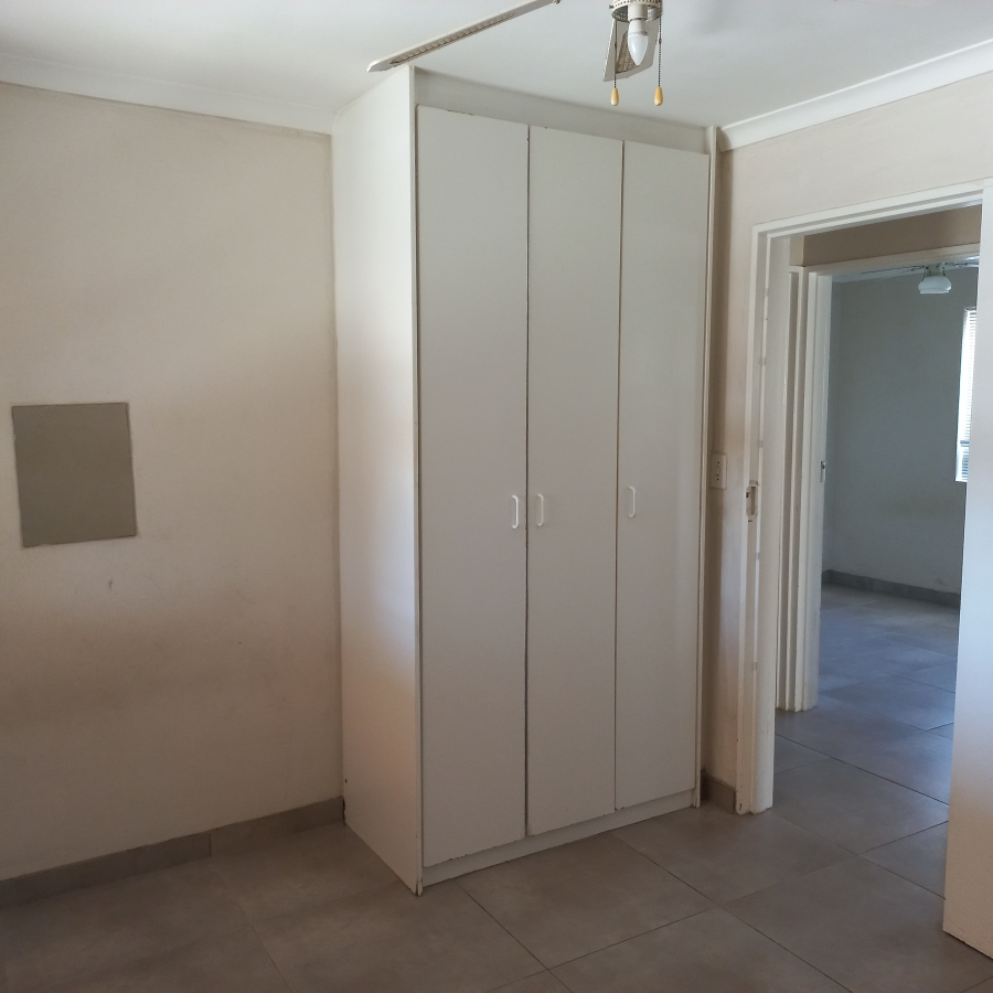 To Let 3 Bedroom Property for Rent in Mountainside Western Cape